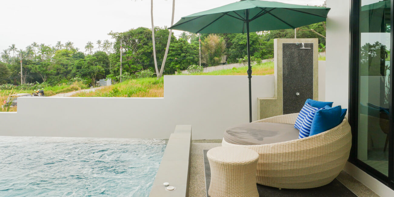 LUXURY CONTEMPORARY POOL VILLA 4BR IN BANGPOR