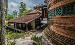 Indonesian Wood Mixed Sukhothai Art Villa with Panoramic Ocean Views