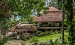 Indonesian Wood Mixed Sukhothai Art Villa with Panoramic Ocean Views