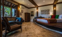 Indonesian Wood Mixed Sukhothai Art Villa with Panoramic Ocean Views