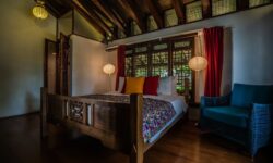 Indonesian Wood Mixed Sukhothai Art Villa with Panoramic Ocean Views