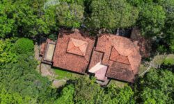 Indonesian Wood Mixed Sukhothai Art Villa with Panoramic Ocean Views