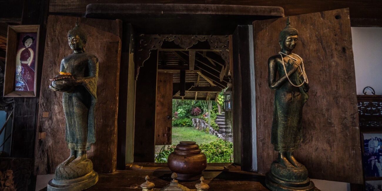 Indonesian Wood Mixed Sukhothai Art Villa with Panoramic Ocean Views