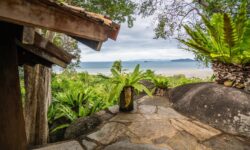 Indonesian Wood Mixed Sukhothai Art Villa with Panoramic Ocean Views