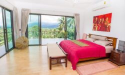 Contemporary jungle villa 3br in taling ngam