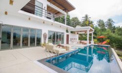 Contemporary jungle villa 3br in taling ngam