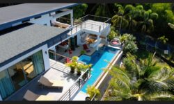 Contemporary jungle villa 3br in taling ngam