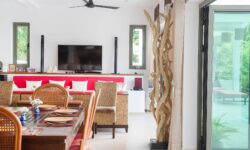 Contemporary jungle villa 3br in taling ngam