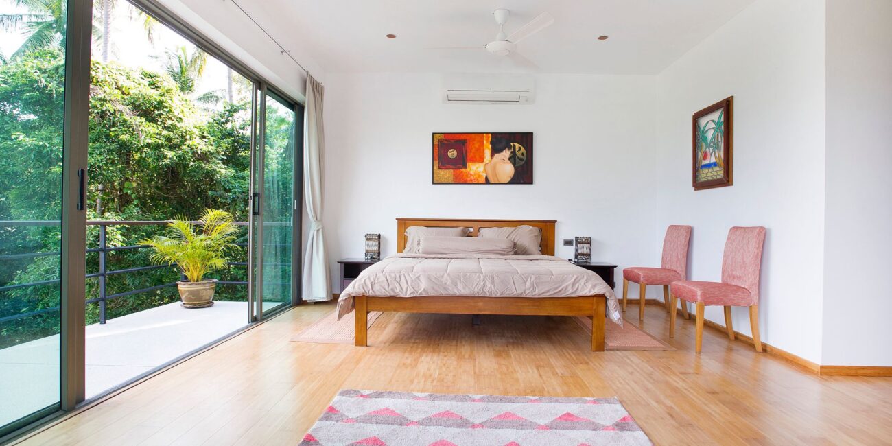 Contemporary jungle villa 3br in taling ngam