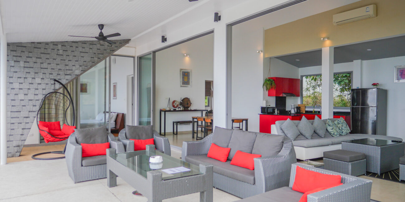 Luxurious Ocean View 3br Villa In Chaweng