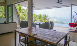 Luxurious Ocean View 3br Villa In Chaweng