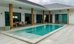 MODERN TROPICAL 3BR POOL VILLA IN LAMAI