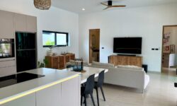 MODERN TROPICAL 3BR POOL VILLA IN LAMAI